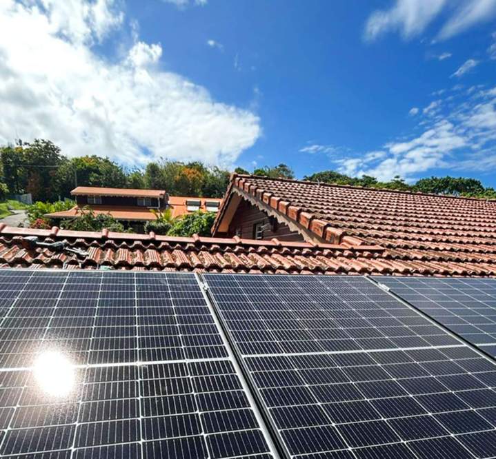 Installation solaire mixte sunessentiel Martinique